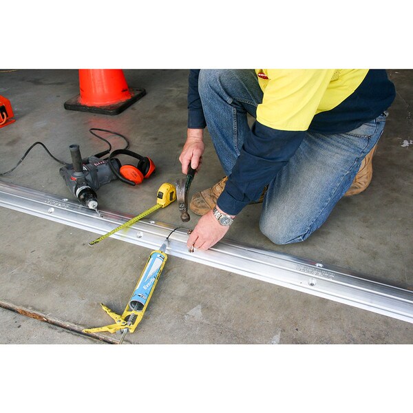Durabund 150mm Aluminium Floor Bunding | Permanent Floor Bunding | Ecospill | Polyurethane Bunding | Workshop Bund | Brisbane Sydney Melbourne Perth Adelaide Canberra | DBA150